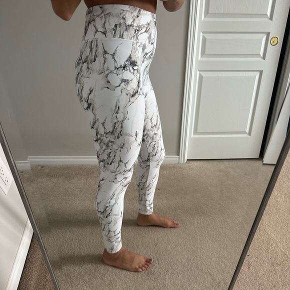 Marble style workout pants - Picture 4 of 4